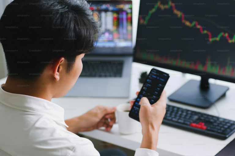 Investing for Beginners: 10 Mistakes to Avoid Before You Lose Big Investing for Beginners: 10 Mistakes to Avoid Before You Lose Big